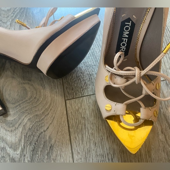 Brand new Tom Ford Heels/Pumps - Size 6.5 - Picture 9 of 9